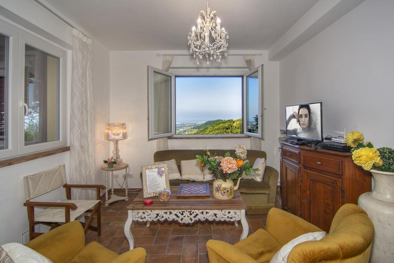 Casale Belvedere "Il Melograno" Масароза Екстериор снимка